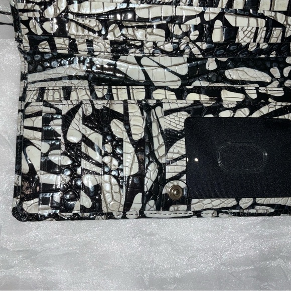 Brahmin Ady, Daisy Batik Melbourne, NWT - Picture 5 of 11